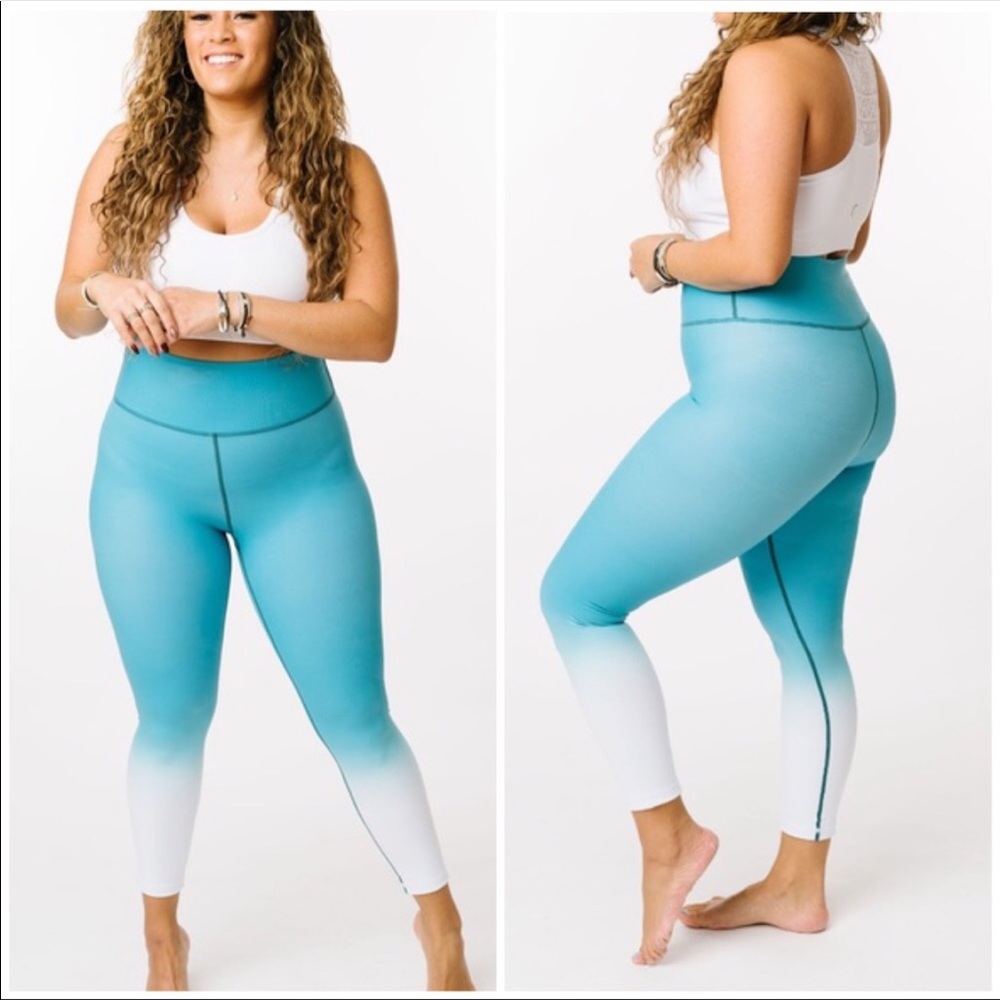 Zyia blue ombré leggings size 8/10